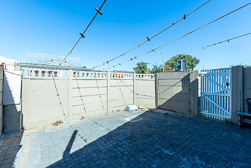 3 Bedroom Property for Sale in Portlands Western Cape